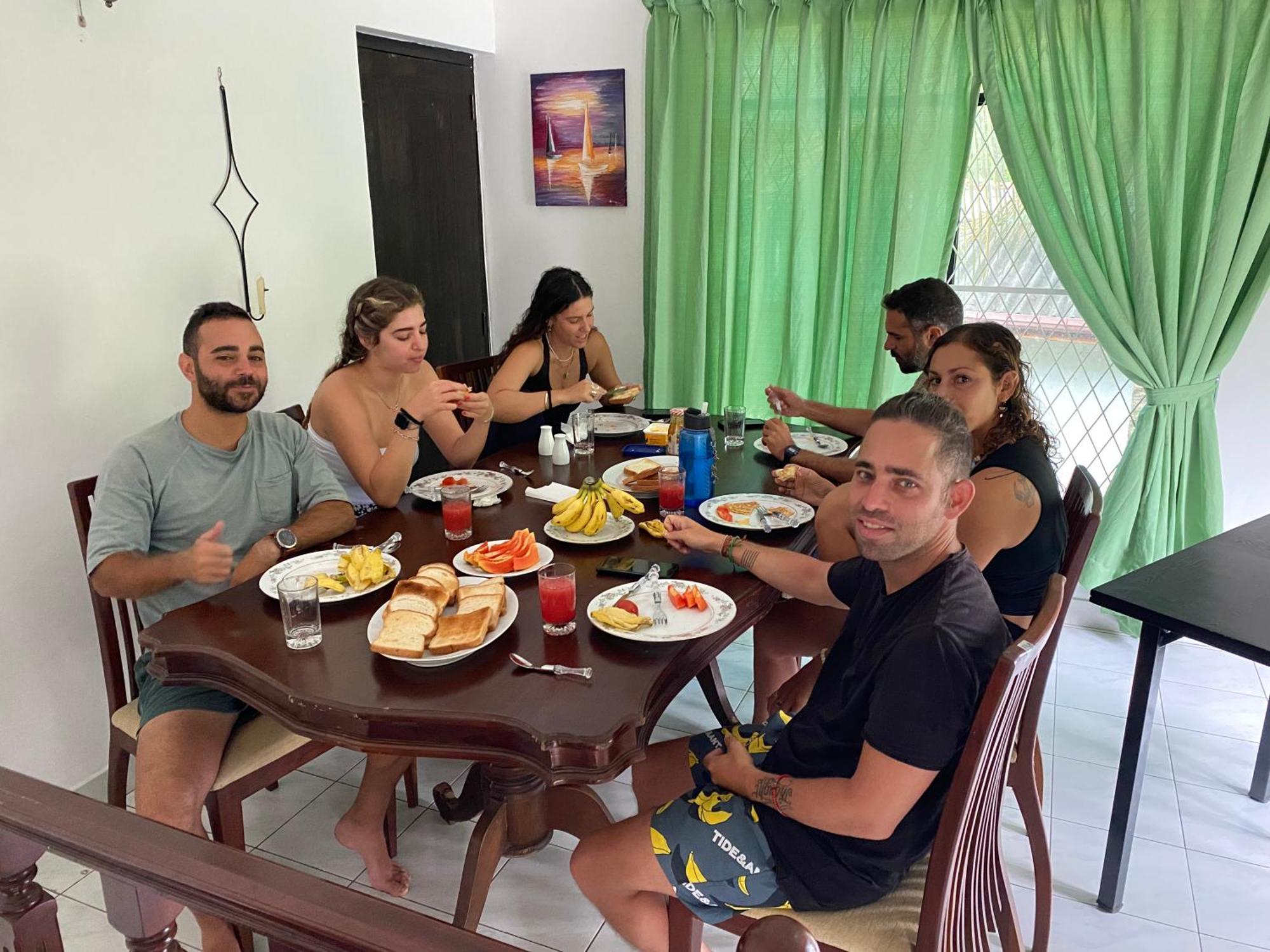 Cloud Inn Kandy Homestay Екстериор снимка